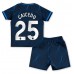 Billige Chelsea Moises Caicedo #25 Børnetøj Udebanetrøje til baby 2023-24 Kortærmet (+ korte bukser)